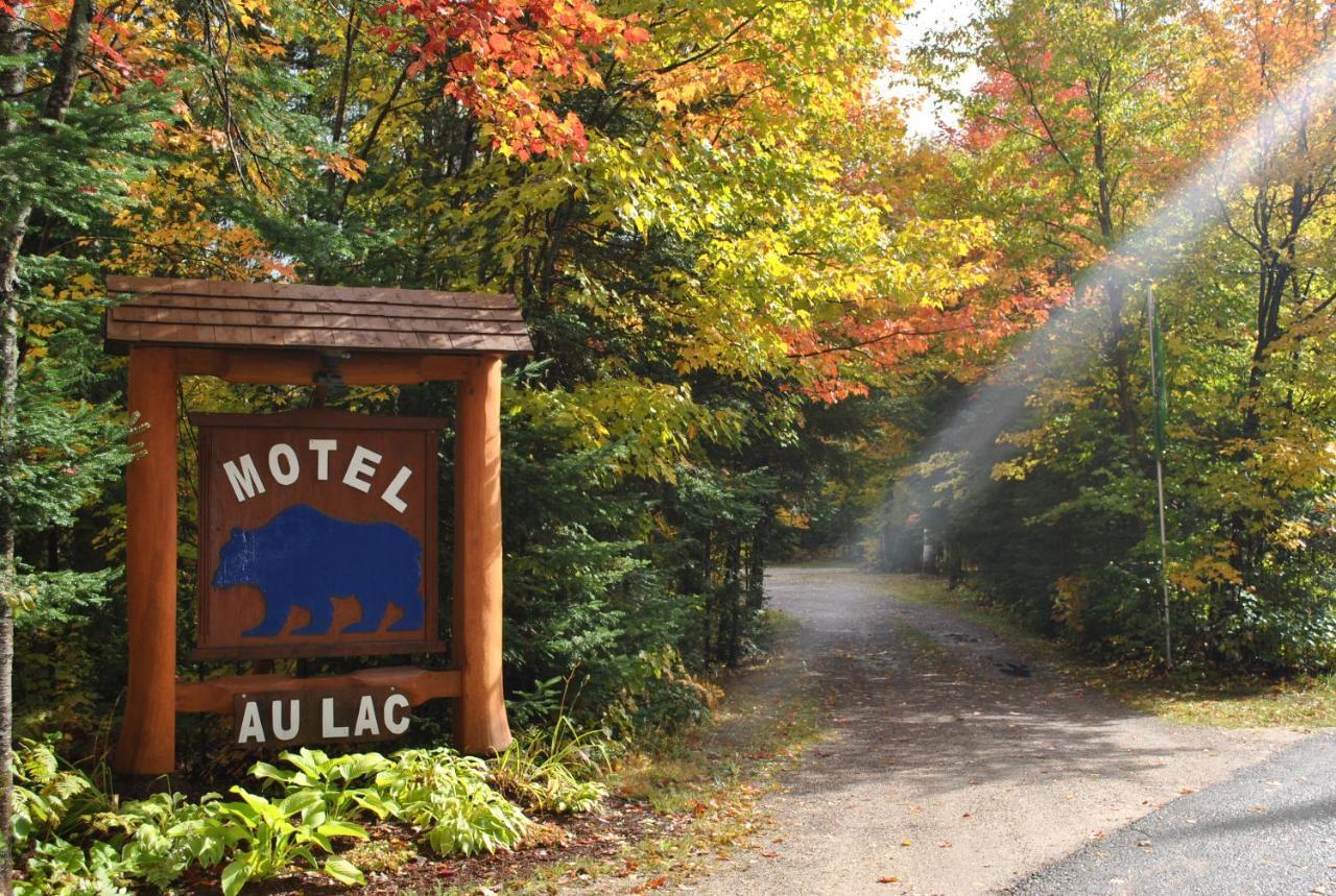 Motel Ours Bleu Lac-Saguay Buitenkant foto